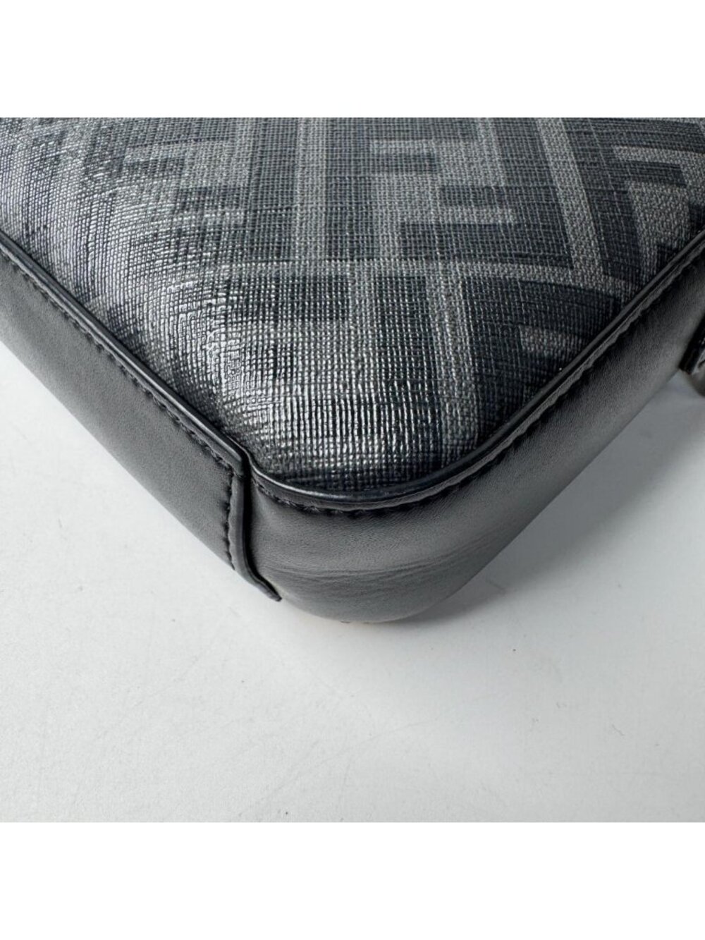 Fendi Diagonal Camera - Picture 15 of 16